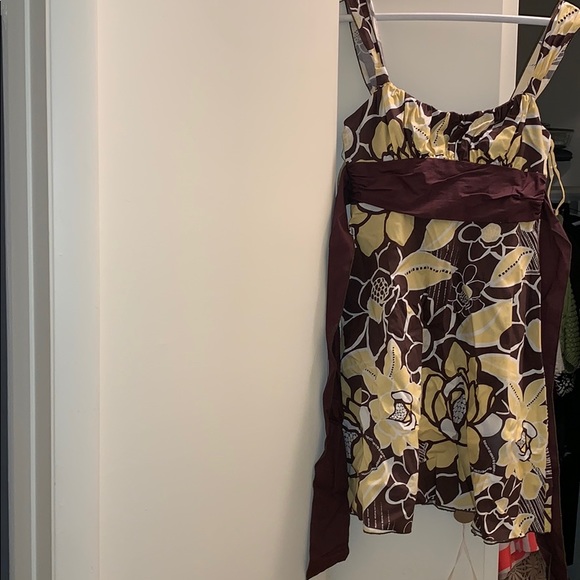 Dress - Picture 2 of 4